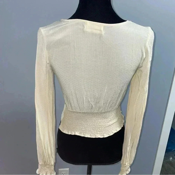 Urban Outfitters Cropped Blouse - Picture 3 of 7